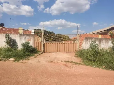 Casa de Condomínio com 2 Quartos à venda, 59m² no Parque da Barragem Setor 12, Águas Lindas de Goiás