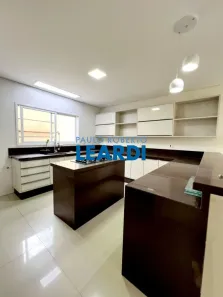 Casa de Condomínio com 3 Quartos para venda ou aluguel, 238m² no Residencial Real Park, Arujá