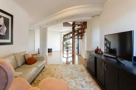 Apartamento com 4 Quartos para alugar, 103m² no Mercês, Curitiba