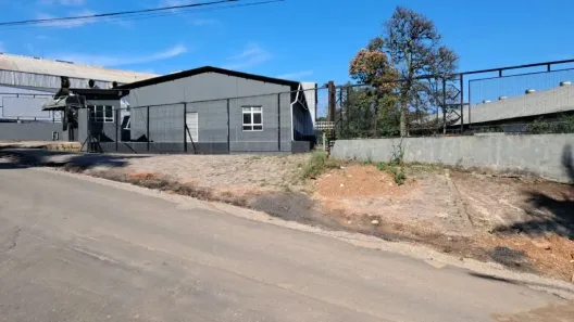 Galpão/Depósito/Armazém para alugar, 400m² no Dois Córregos, Valinhos