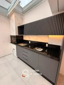Sobrado com 3 Quartos à venda, 82m² no Pinheirinho, Curitiba