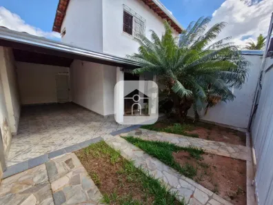 Sobrado com 3 Quartos à venda, 209m² no Cidade Jardim, Uberlândia