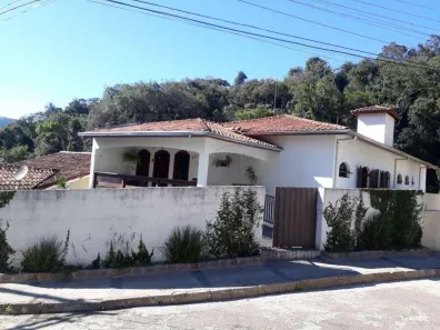 Casa com 3 Quartos à venda, 383m² no Estância Suíça, Serra Negra