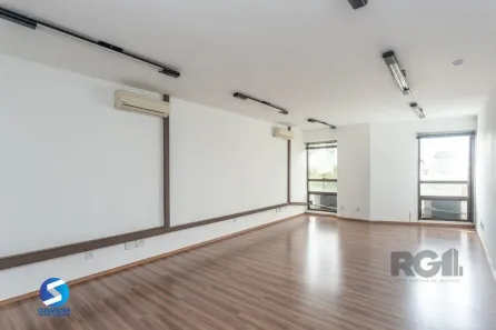 Sala Comercial à venda, 33m² no Menino Deus, Porto Alegre