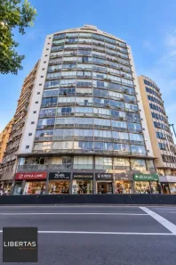 Sala Comercial com 3 Quartos à venda, 44m² no Centro Histórico, Porto Alegre