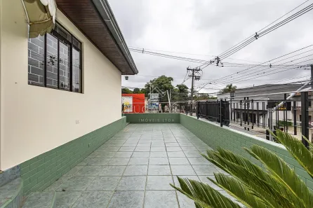 Casa com 2 Quartos para alugar, 70m² no São Lourenço, Curitiba