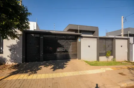 Casa com 4 Quartos à venda, 290m² no Bourbon, Foz do Iguaçu