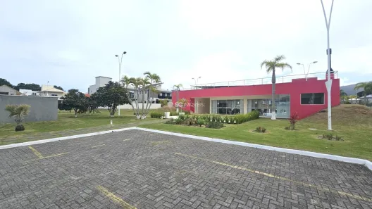 Casa de Condomínio com 4 Quartos à venda, 239m² no São João do Rio Vermelho, Florianópolis