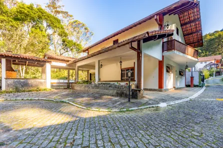Casa de Condomínio com 4 Quartos à venda, 209m² no Granja Guarani, Teresópolis