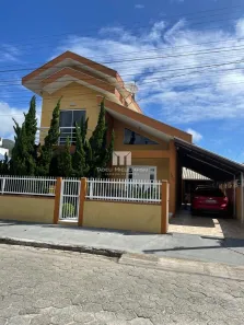 Casa com 3 Quartos à venda, 170m² no Perequê, Porto Belo