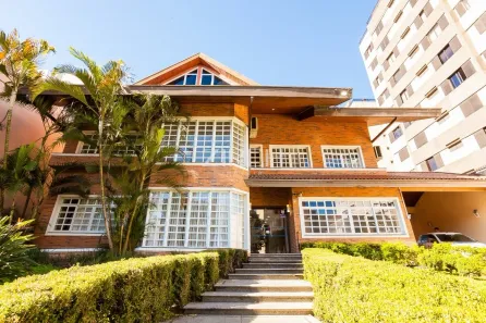 Imóvel Comercial para alugar, 740m² no Centro, Curitiba