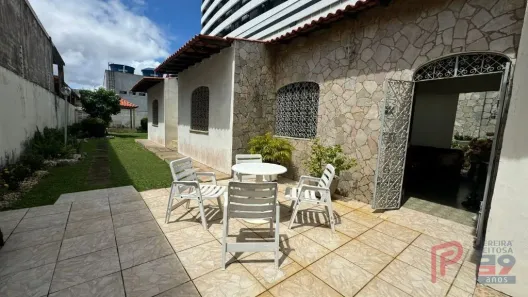 Casa com 3 Quartos para alugar, 800m² no Calhau, São Luís