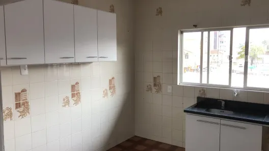 Apartamento com 4 Quartos para alugar, 210m² no Boa Vista, Joinville