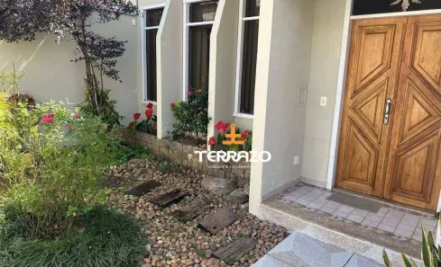 Casa com 4 Quartos à venda, 449m² no Jardim Primavera, Volta Redonda