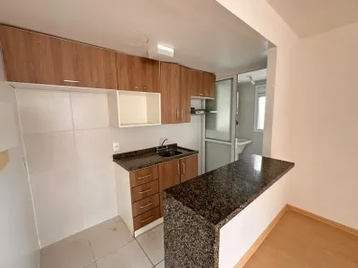 Apartamento com 3 Quartos para alugar, 74m² no Centro, Pelotas