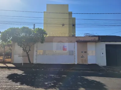 Apartamento com 2 Quartos para alugar, 114m² no Jardim Brasília, Uberlândia