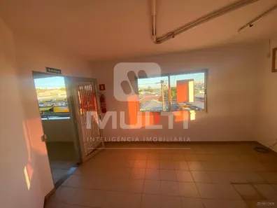 Sala Comercial com 1 Quarto para alugar, 100m² no Osvaldo Rezende, Uberlândia