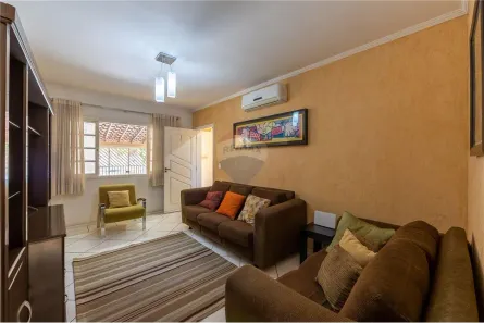Sobrado com 3 Quartos à venda, 140m² no Parque dos Sabiás, Louveira