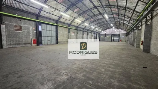 Galpão/Depósito/Armazém para alugar, 2741m² no Vila Nogueira, Diadema