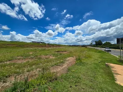 Lote/Terreno com 1 Quarto à venda, 470m² no Sousas, Campinas