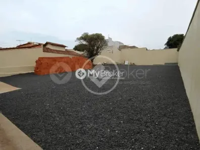 Lote/Terreno à venda, 525m² no Saraiva, Uberlândia