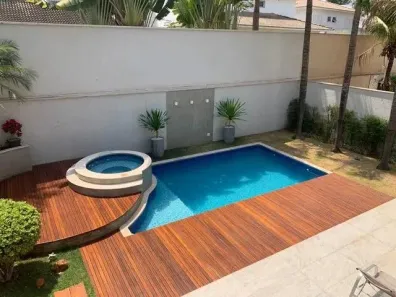 Casa de Condomínio com 3 Quartos para alugar, 360m² no Morada da Colina, Uberlândia