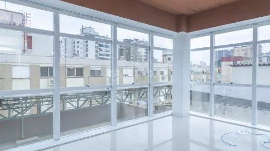 Sala Comercial para alugar, 95m² no Petrópolis, Porto Alegre