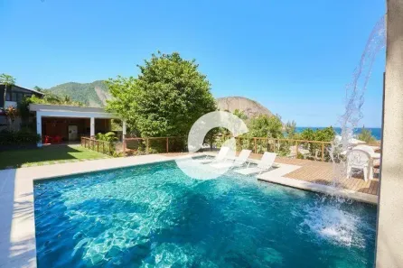 Casa com 3 Quartos à venda, 600m² no Itacoatiara, Niterói