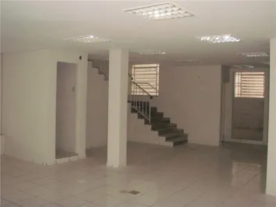 Imóvel Comercial com 3 Quartos para alugar, 400m² no Cambuí, Campinas