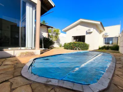 Casa com 4 Quartos à venda, 270m² no Alto dos Caiçaras, Patos de Minas
