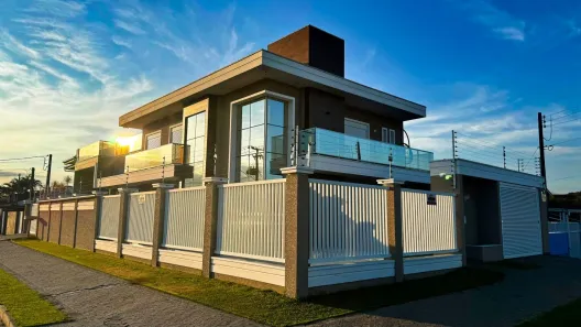 Casa com 5 Quartos à venda, 460m² no Guaratuba, Guaratuba