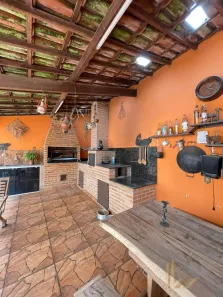 Casa com 5 Quartos à venda, 360m² no Veneza, Ribeirão das Neves