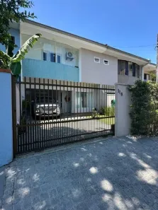 Sobrado com 3 Quartos à venda, 140m² no Glória, Joinville