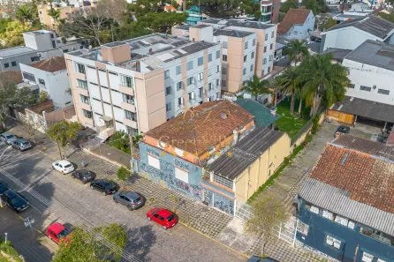 Casa com 1 Quarto à venda, 924m² no Centro Cívico, Curitiba
