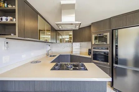Sobrado com 4 Quartos à venda, 242m² no Mossunguê, Curitiba