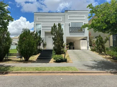 Casa de Condomínio com 3 Quartos para alugar, 220m² no Jardim Itália, Cuiabá