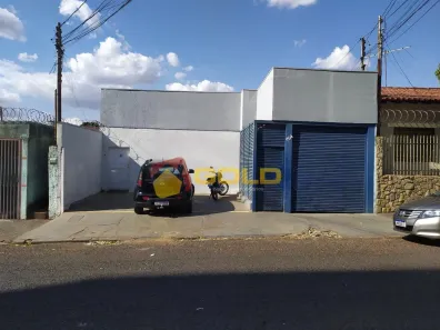 Casa com 7 Quartos à venda, 207m² no Martins, Uberlândia