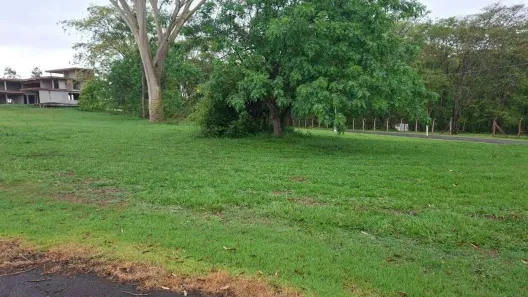 Lote/Terreno à venda, 894m² no Nova Iacanga, Iacanga