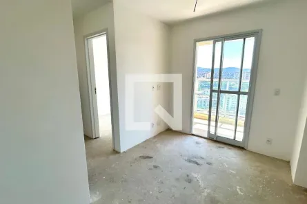 Apartamento com 2 Quartos à venda, 45m² no Vila Galvão, Guarulhos