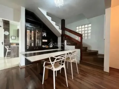 Casa com 5 Quartos para alugar, 239m² no Campeche, Florianópolis