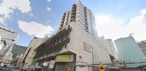 Apartamento com 3 Quartos para alugar, 70m² no Centro, Juiz de Fora