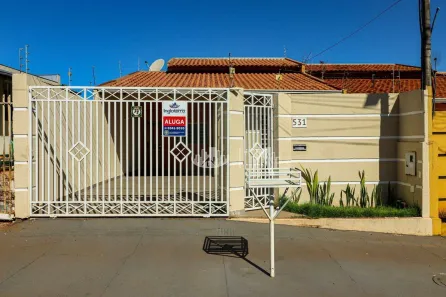 Casa com 3 Quartos para alugar, 115m² no Cafezal, Londrina