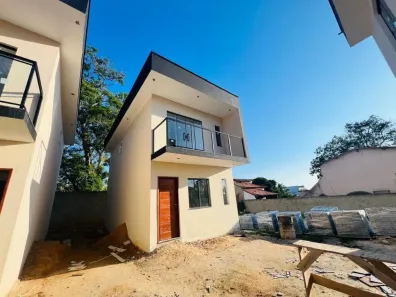 Casa com 2 Quartos à venda, 70m² no Outeiro, Araruama