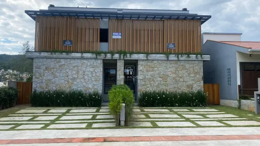Casa com 3 Quartos à venda, 150m² no Jardim Panorâmico, Garopaba