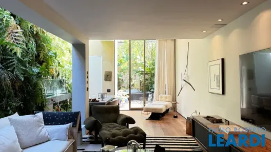  com 2 Quartos à venda, 250m² no Itaim Bibi, São Paulo