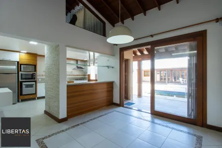 Galpão/Depósito/Armazém com 9 Quartos à venda, 801m² no Tristeza, Porto Alegre