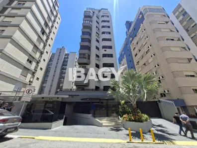Apartamento com 3 Quartos para alugar, 88m² no Centro, Florianópolis
