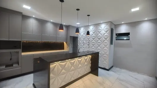 Casa com 2 Quartos para alugar, 132m² no Jardim New York, Campinas