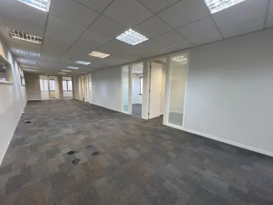Sala Comercial para alugar, 450m² no Vila Nova Conceição, São Paulo