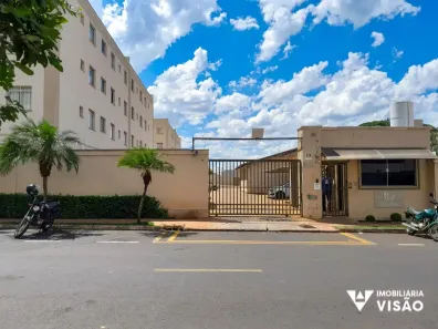 Apartamento com 2 Quartos para alugar, 48m² no Santa Maria, Uberaba